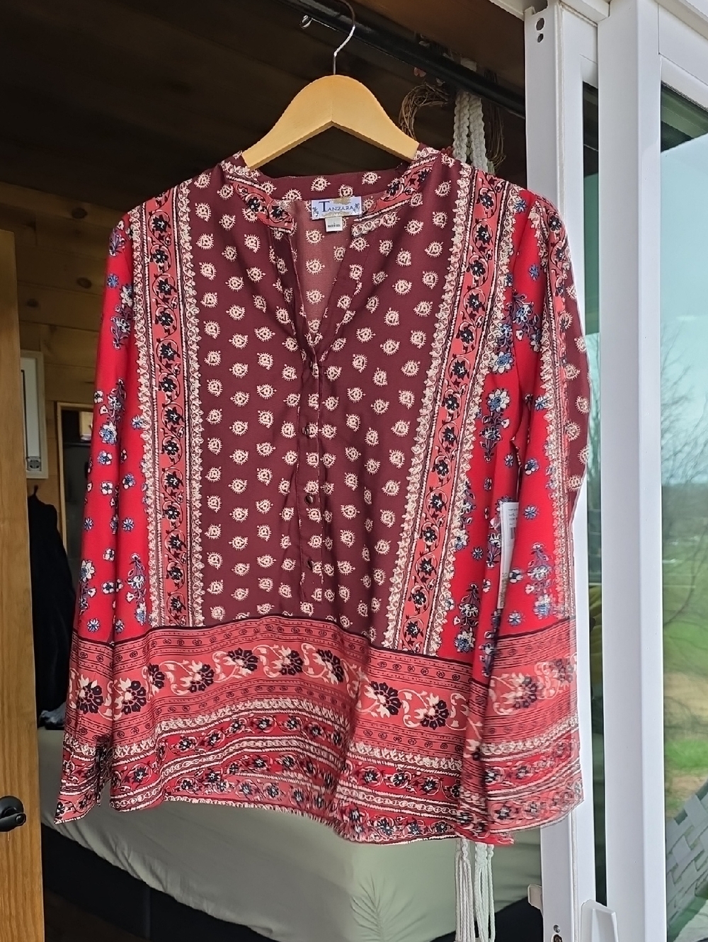 Tanzara Red Floral Border-Print V-Neck Blouse Size Large New With Tags